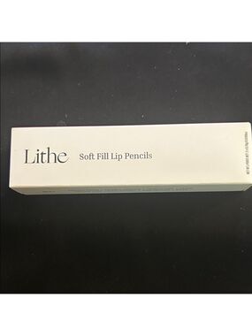 Lithe Soft Fill Lip Pencil - Scarlet & Dusk